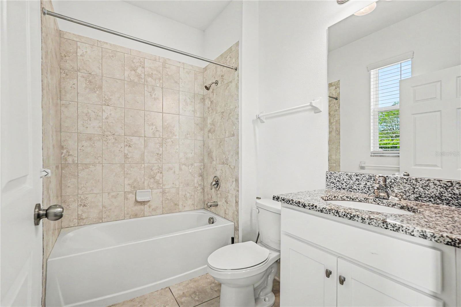 16012 SONOMA GROVE CIR — photo 34
