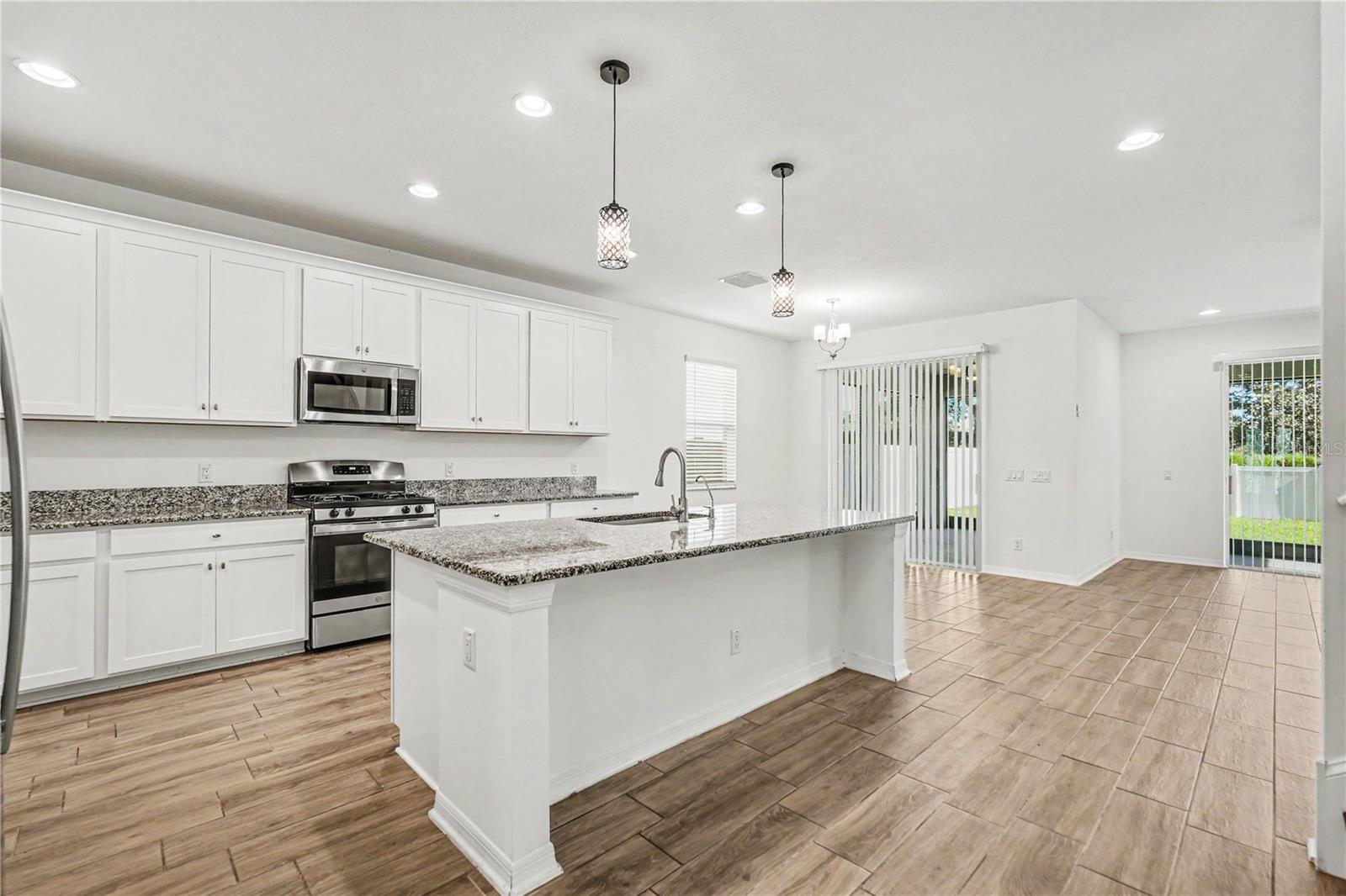 16012 SONOMA GROVE CIR — photo 28