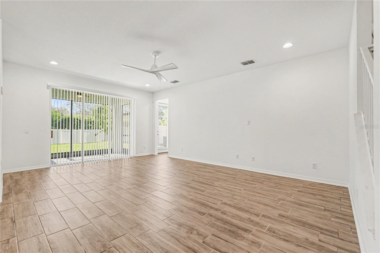 16012 SONOMA GROVE CIR — photo 30
