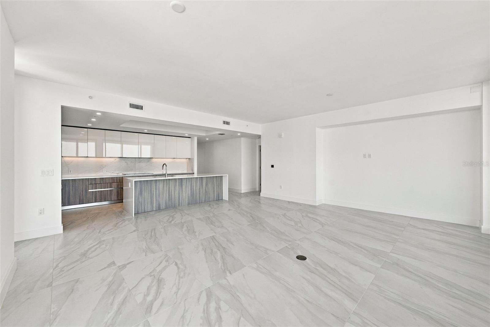 5713 BOWEN DANIEL DR #1206 — photo 9