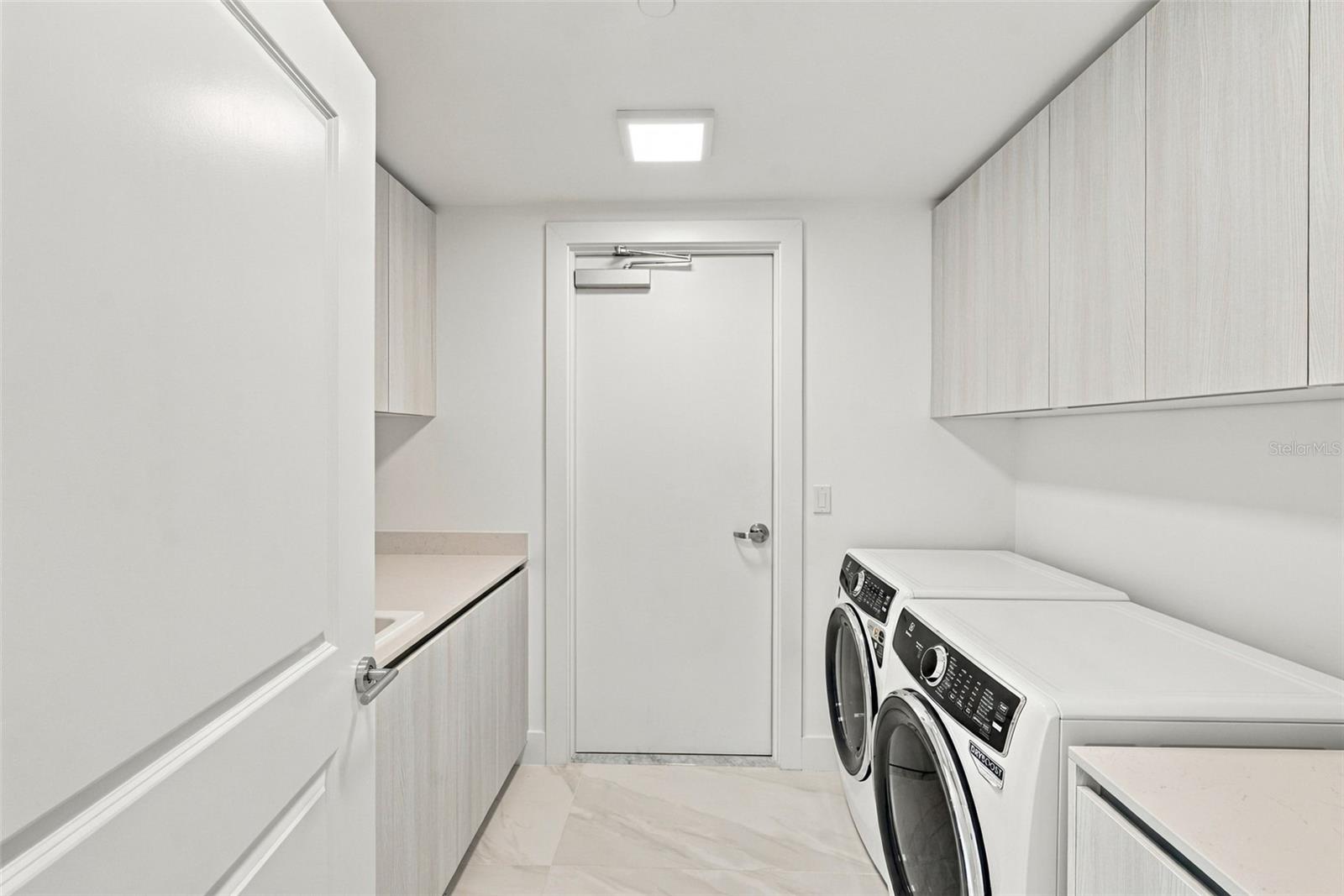 5713 BOWEN DANIEL DR #1206 — photo 32