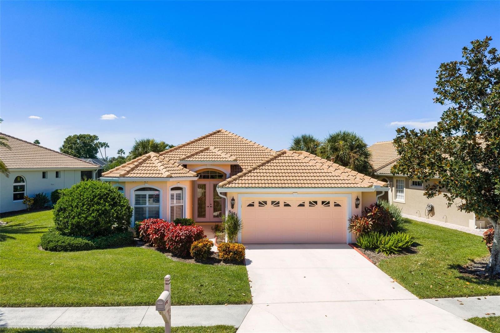 5151 PINE SHADOW LN — photo 27