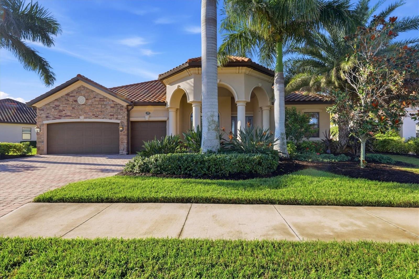 8816 RUM RUNNER PL — photo 2