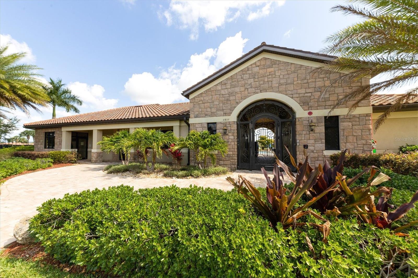 8816 RUM RUNNER PL — photo 78