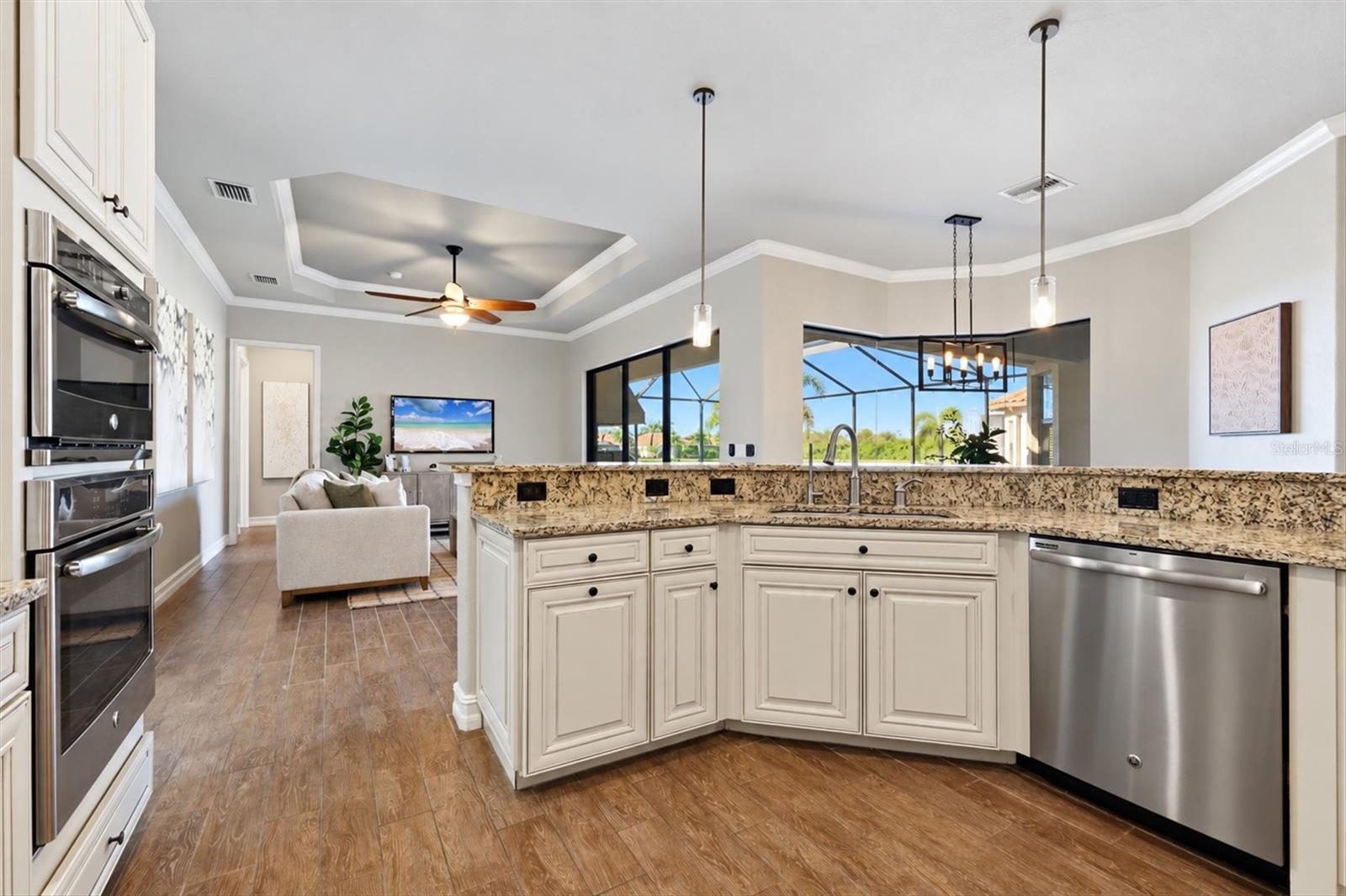 8816 RUM RUNNER PL — photo 11