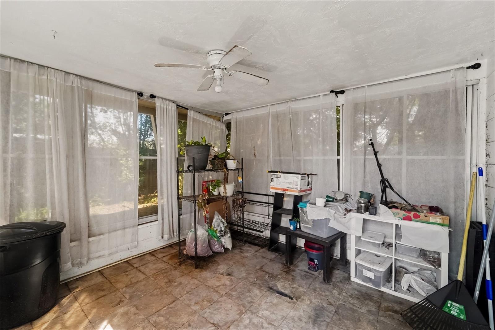 5145 MANOR DR — photo 11