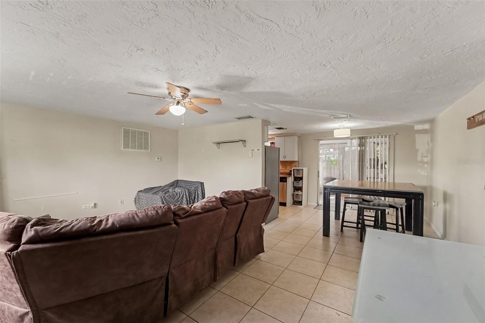 5145 MANOR DR — photo 6