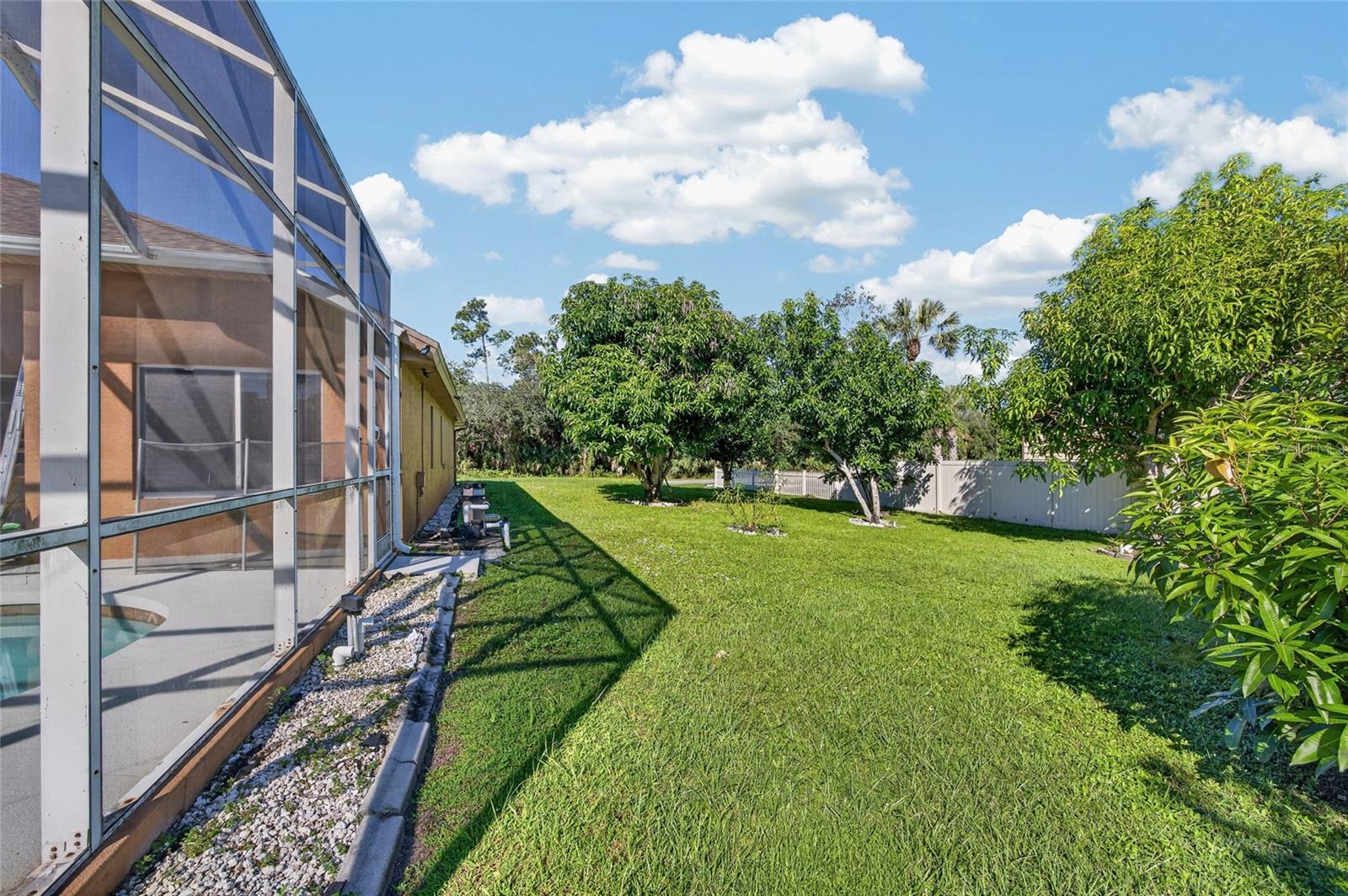 4570 MCALLISTER LN — photo 34