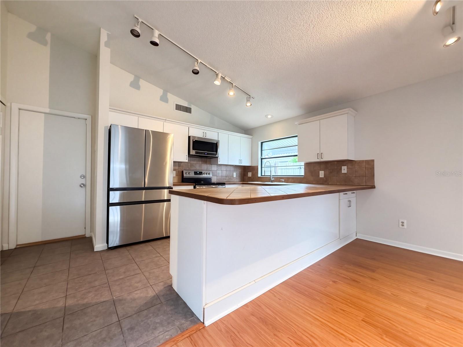 1309 KEEL PL — photo 6