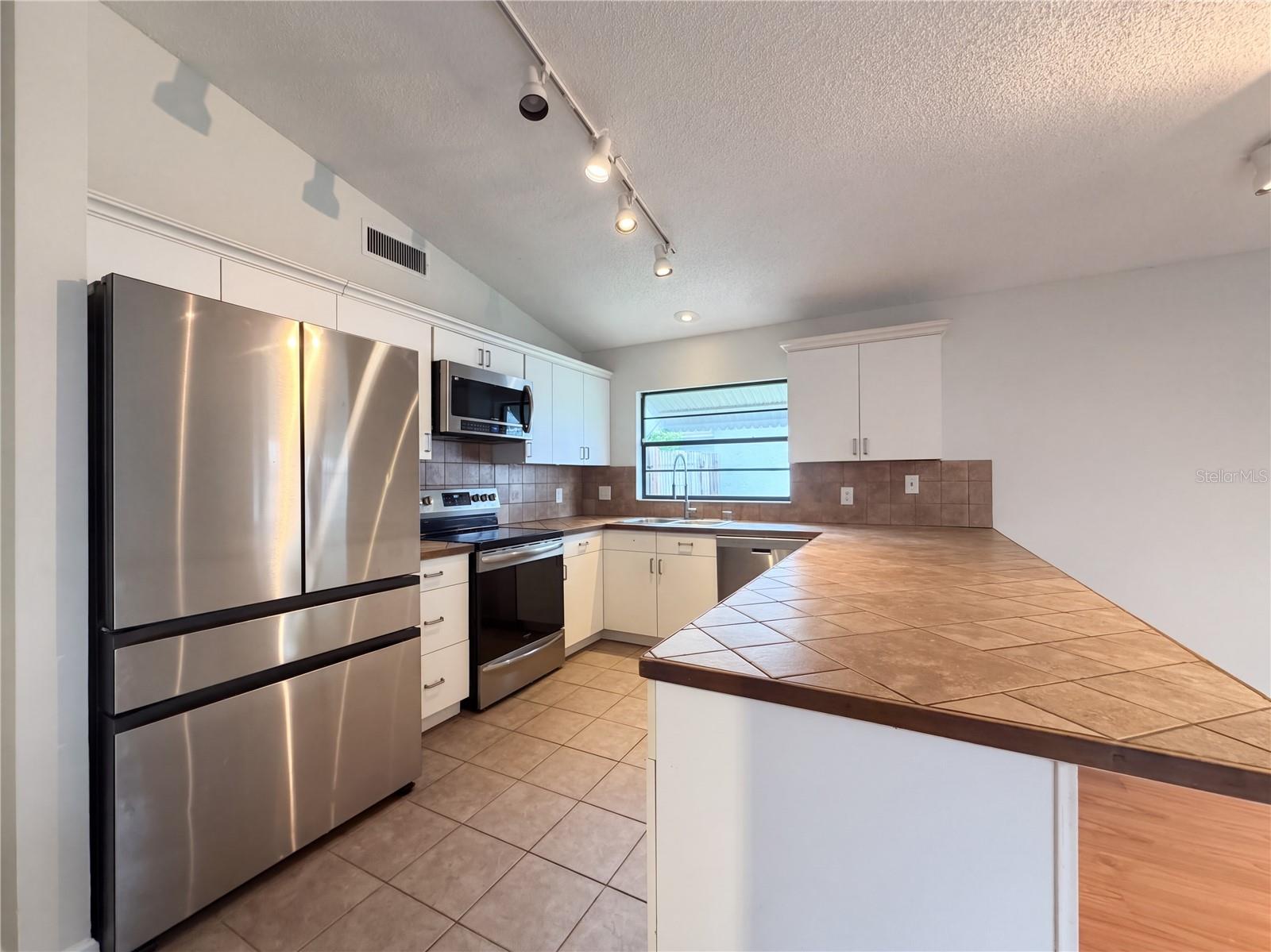 1309 KEEL PL — photo 7