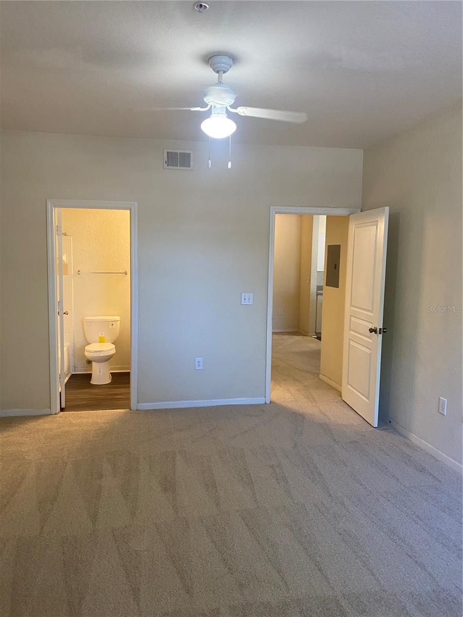 17110 CARRINGTON PARK DR #803 — photo 18