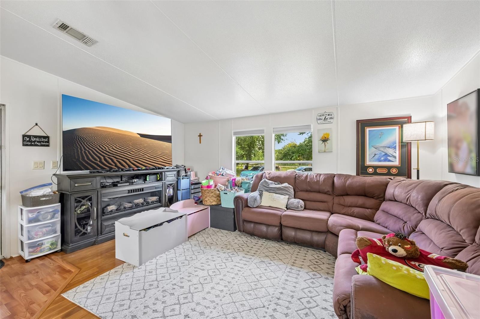 27815 CROSBY RD — photo 3