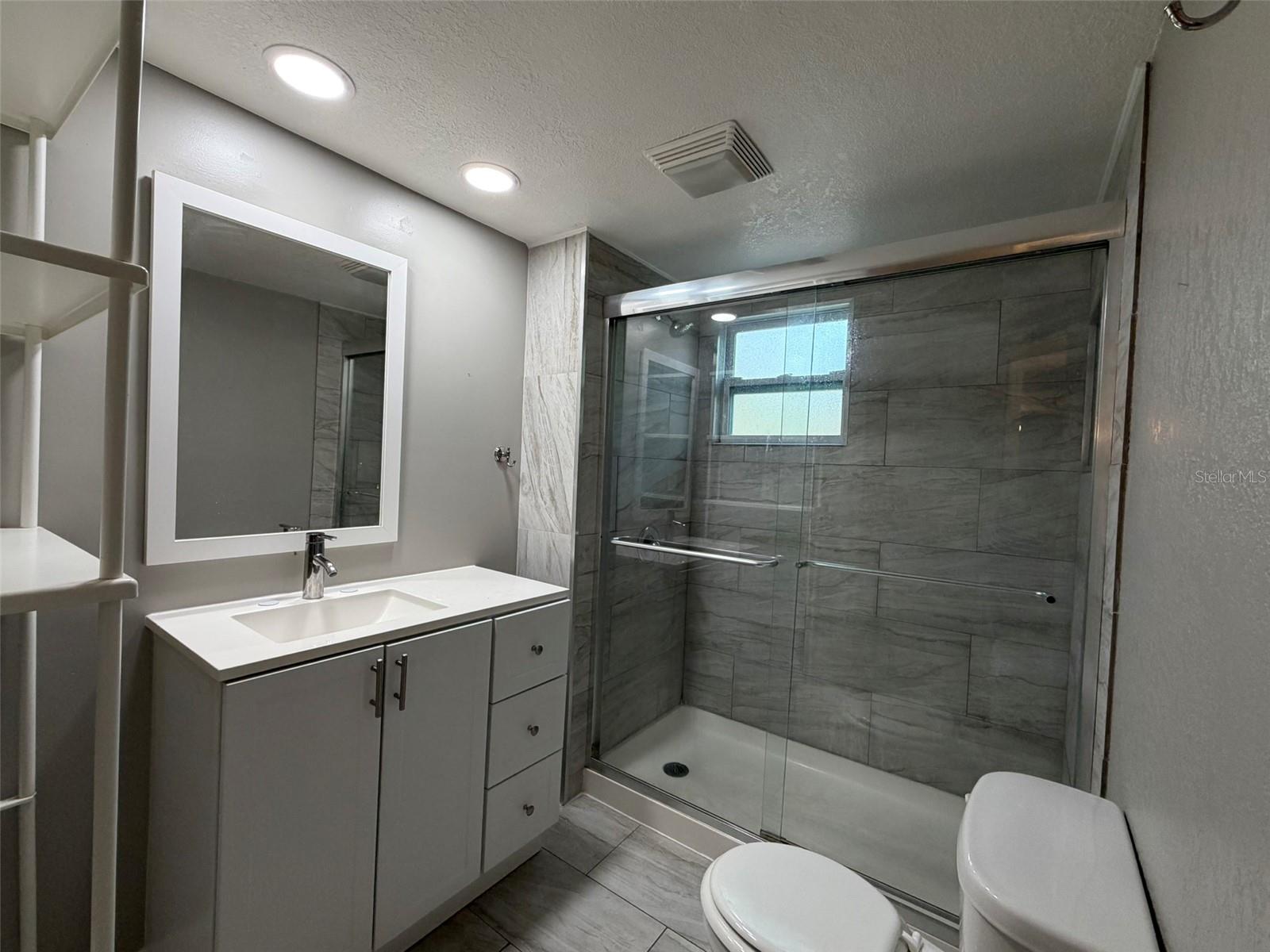 101 W LEMON ST #4 — photo 4