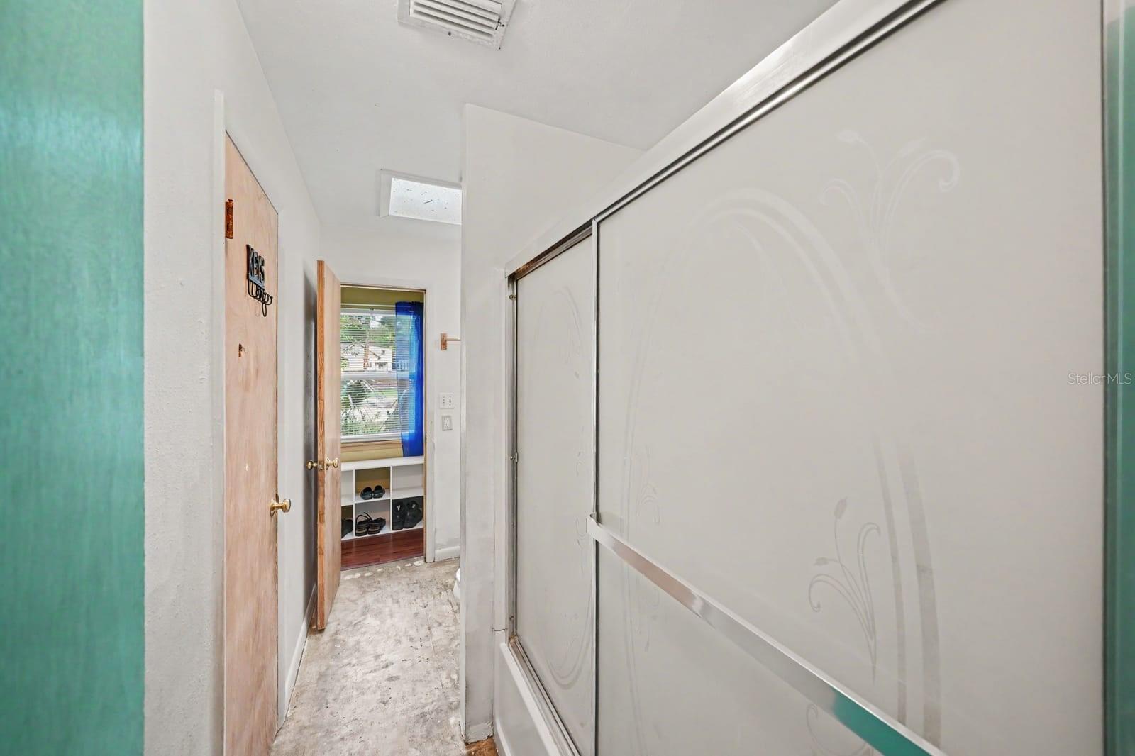 Home in ZEPHYRHILLS — photo 17