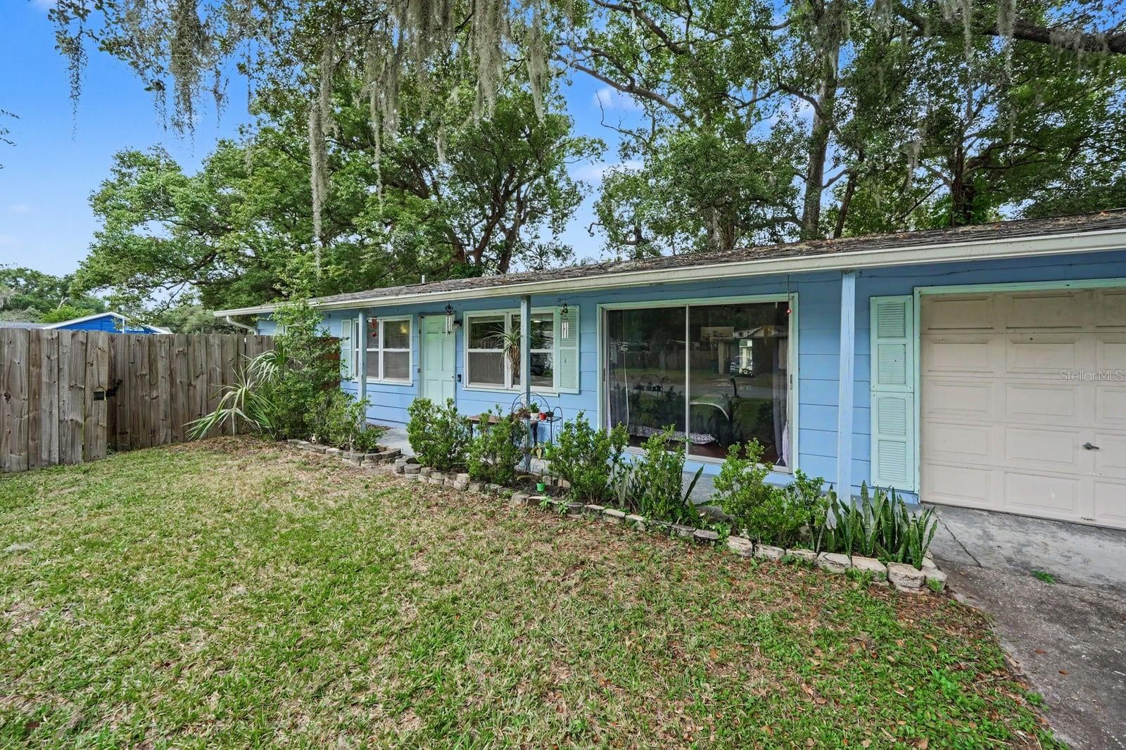 Home in ZEPHYRHILLS — photo 6