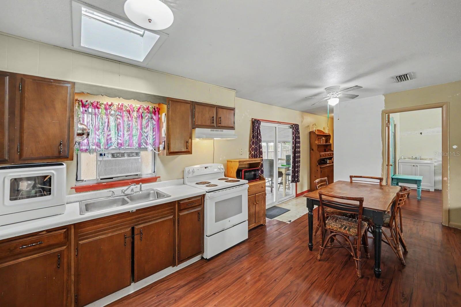 Home in ZEPHYRHILLS — photo 14