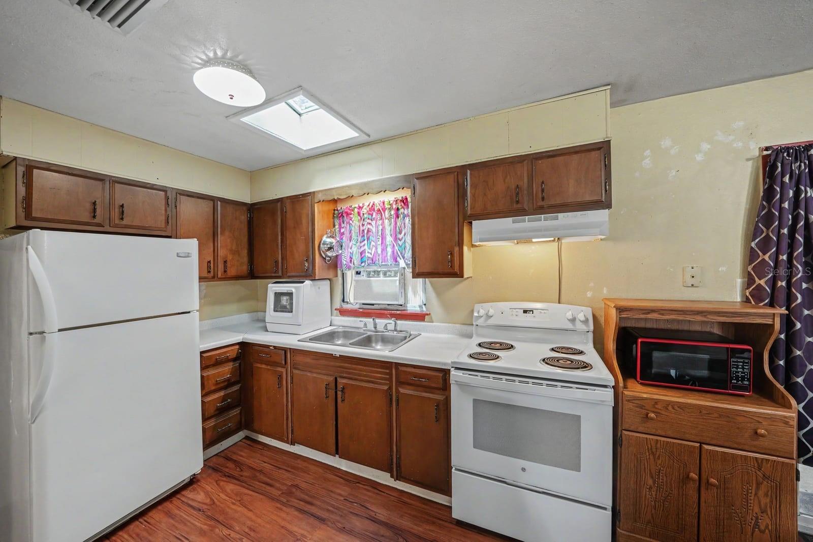 Home in ZEPHYRHILLS — photo 15