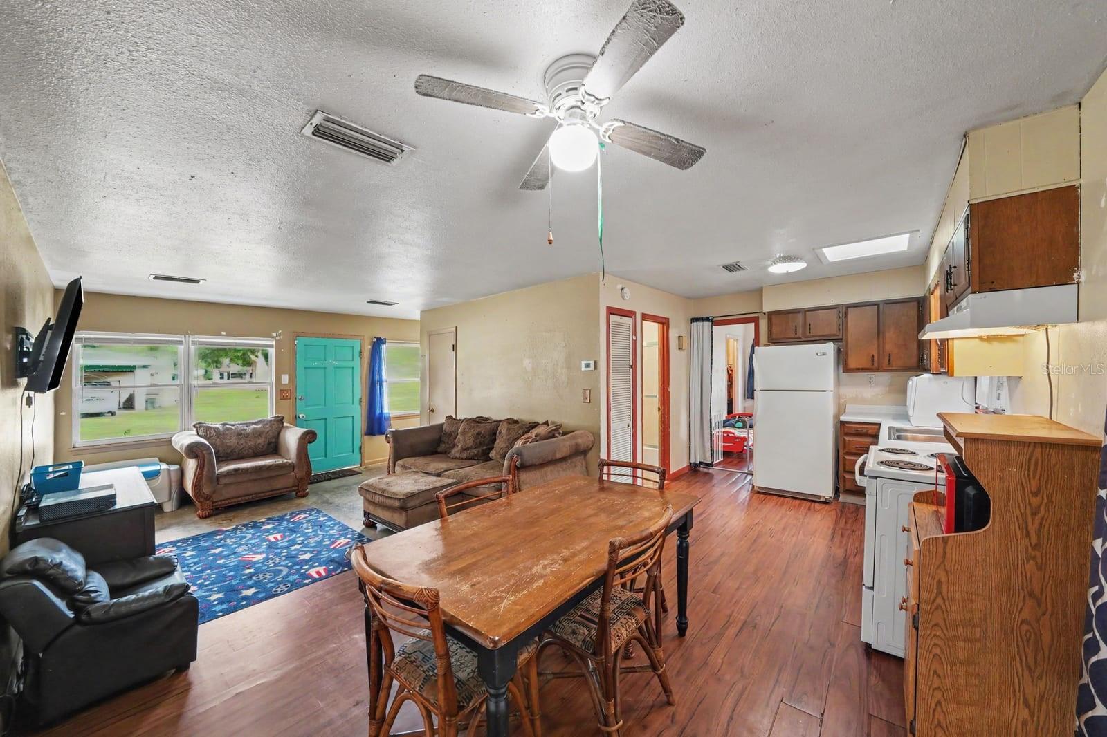 Home in ZEPHYRHILLS — photo 11