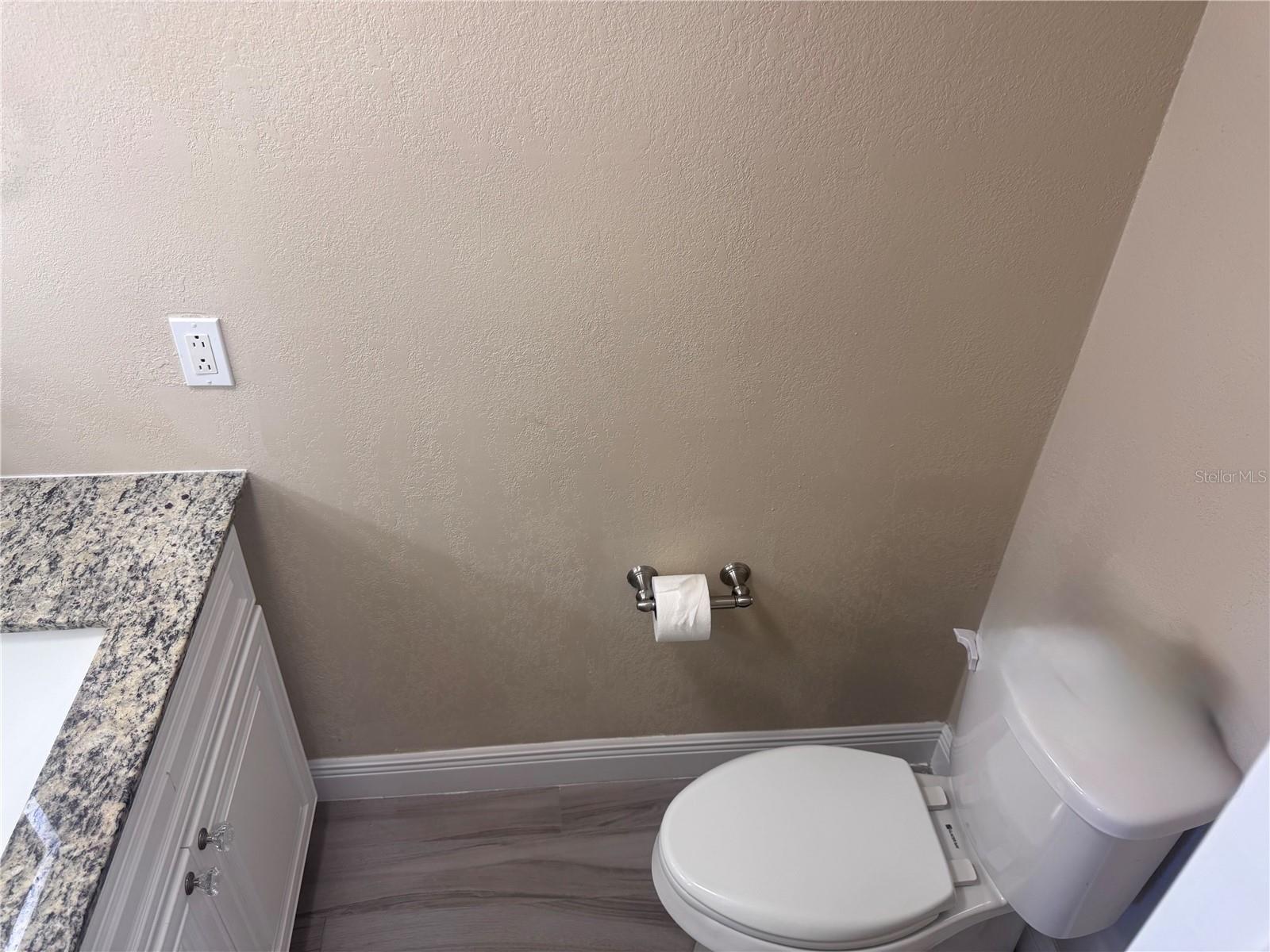 3418 SUNRISE VILLAS CT N — photo 23