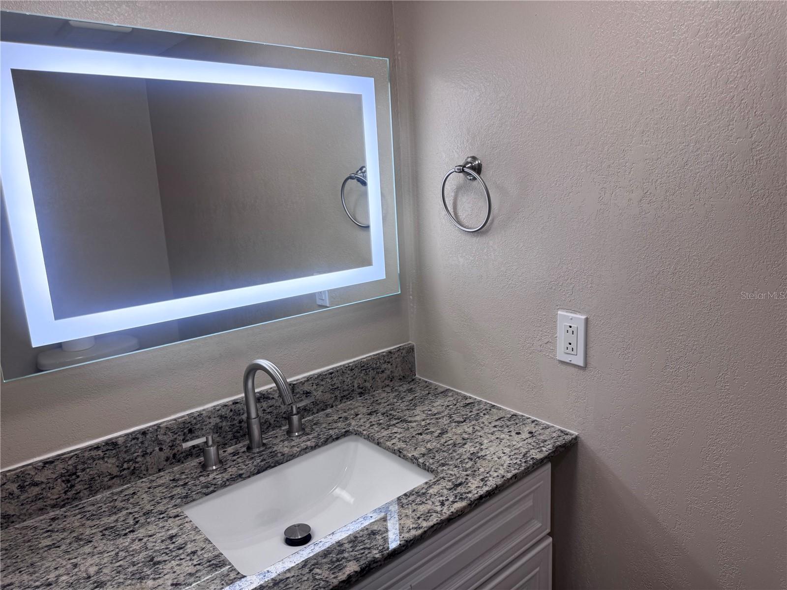 3418 SUNRISE VILLAS CT N — photo 22