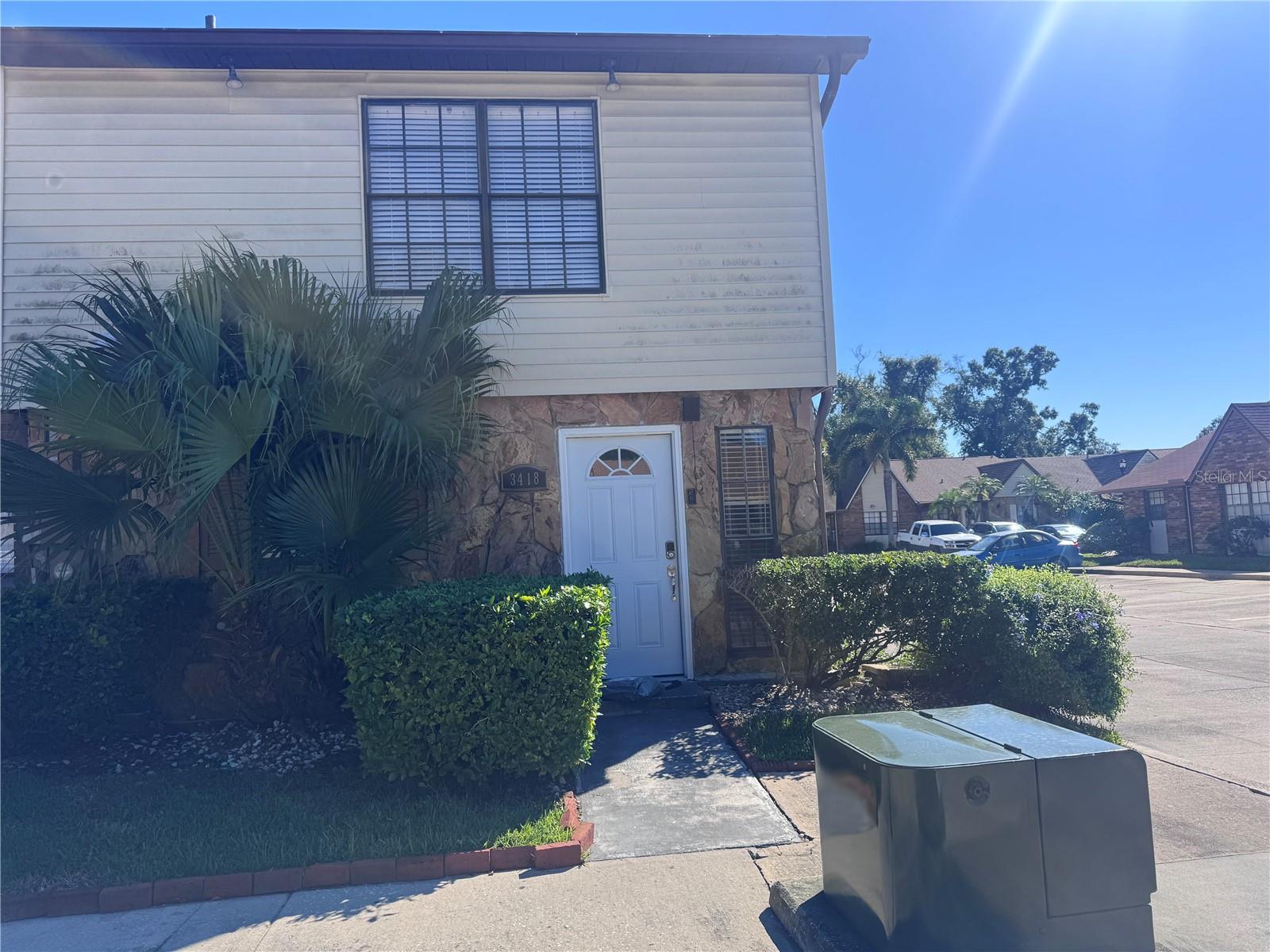 3418 SUNRISE VILLAS CT N — photo 2