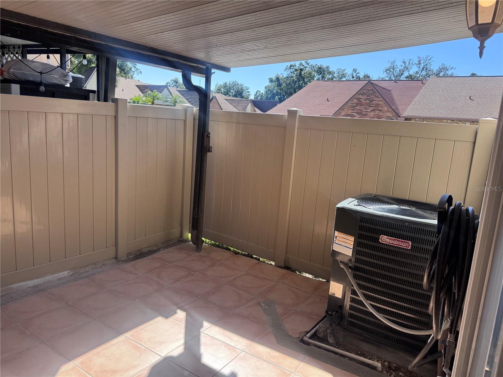 3418 SUNRISE VILLAS CT N — photo 28