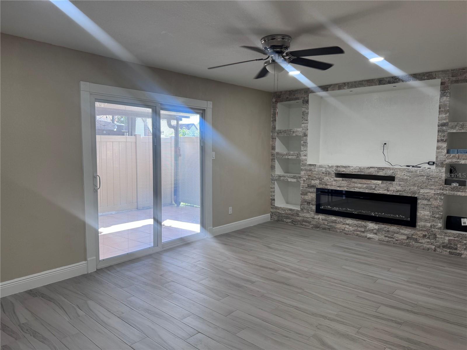 3418 SUNRISE VILLAS CT N — photo 7