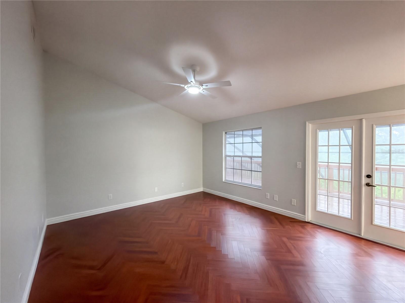 5111 QUEEN PALM TER NE — photo 10