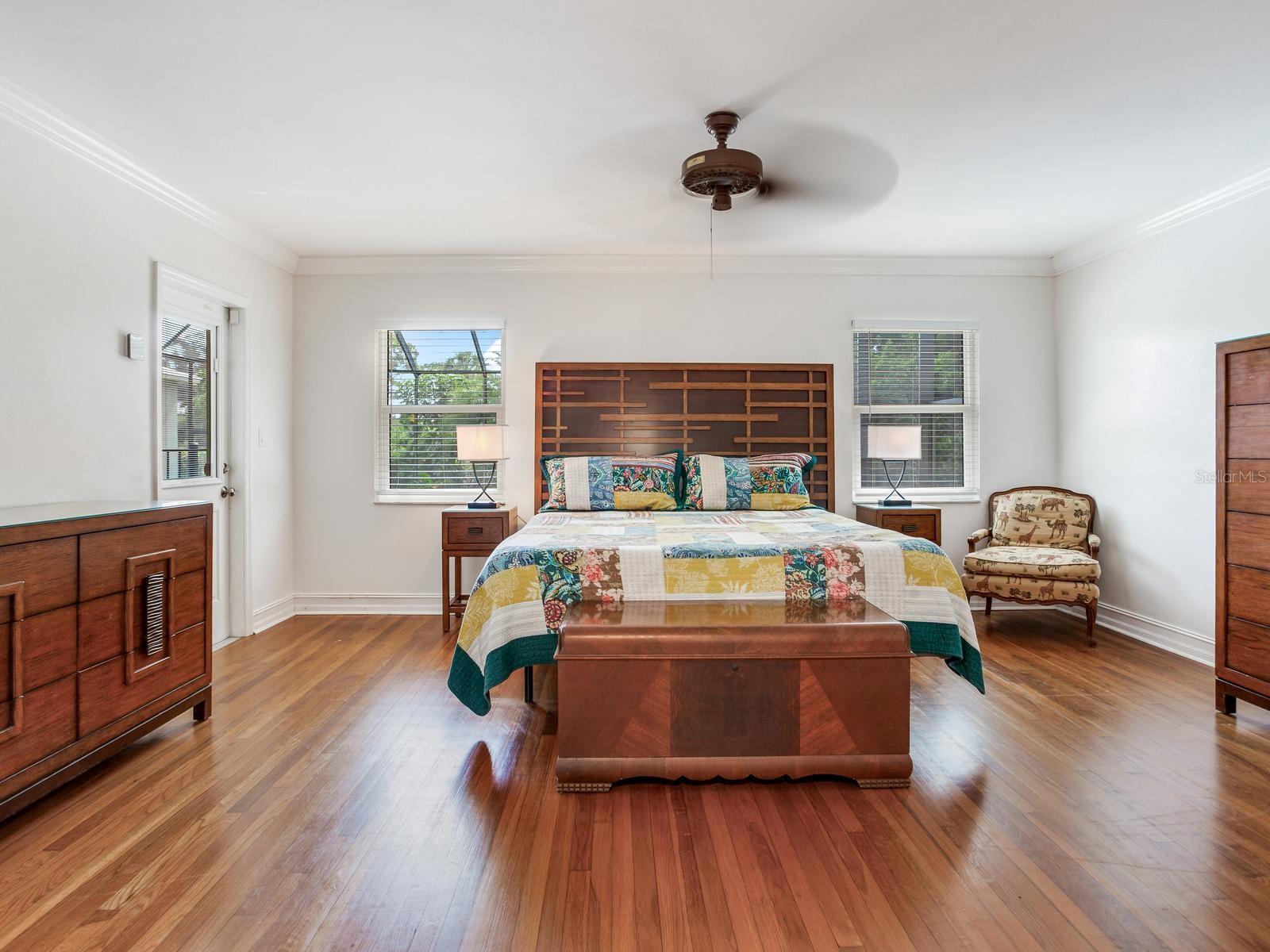 6930 BOUGAINVILLA AVE S — photo 40