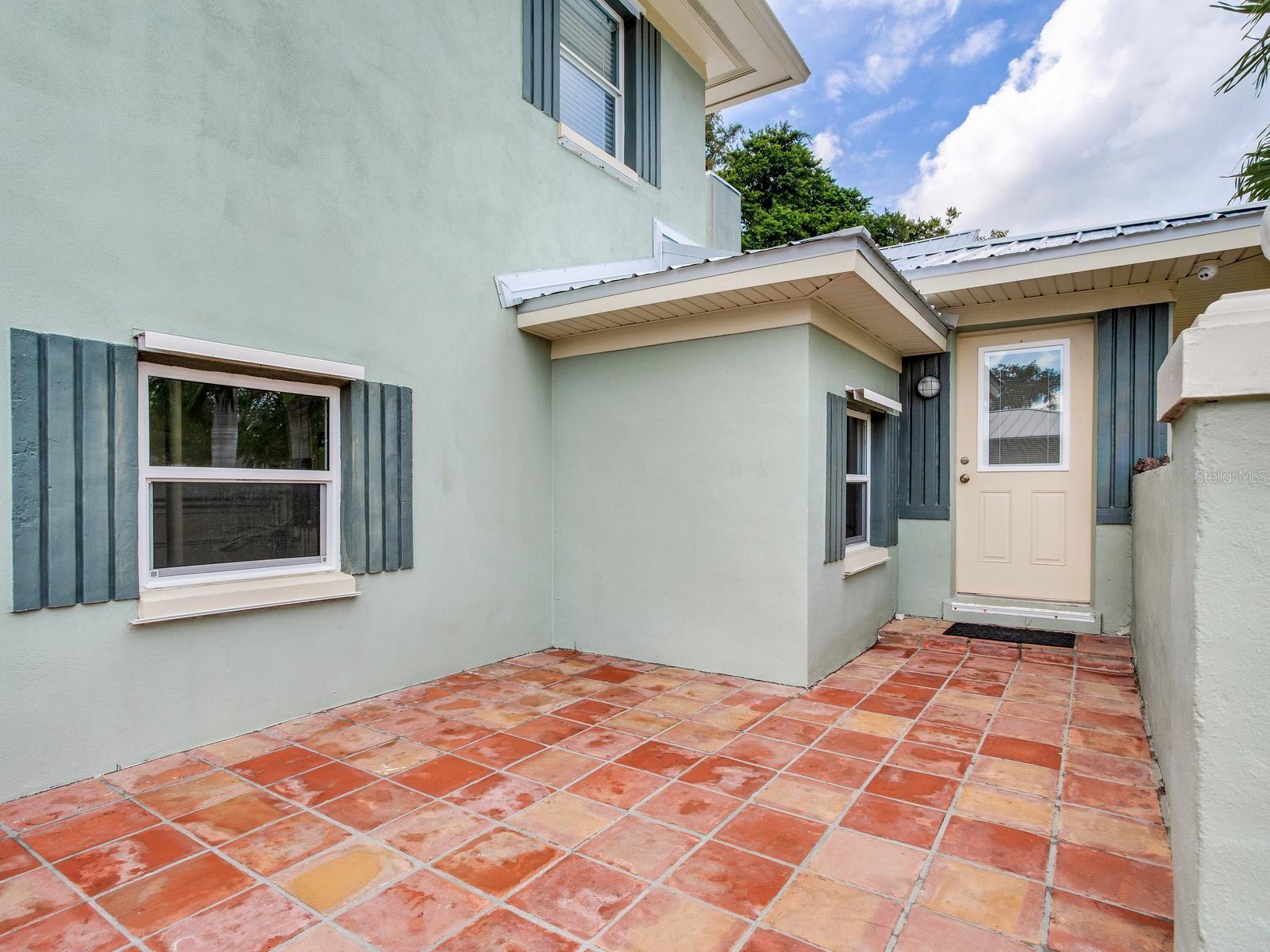 6930 BOUGAINVILLA AVE S — photo 31