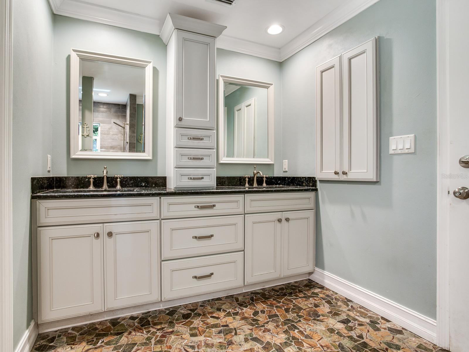 6930 BOUGAINVILLA AVE S — photo 47