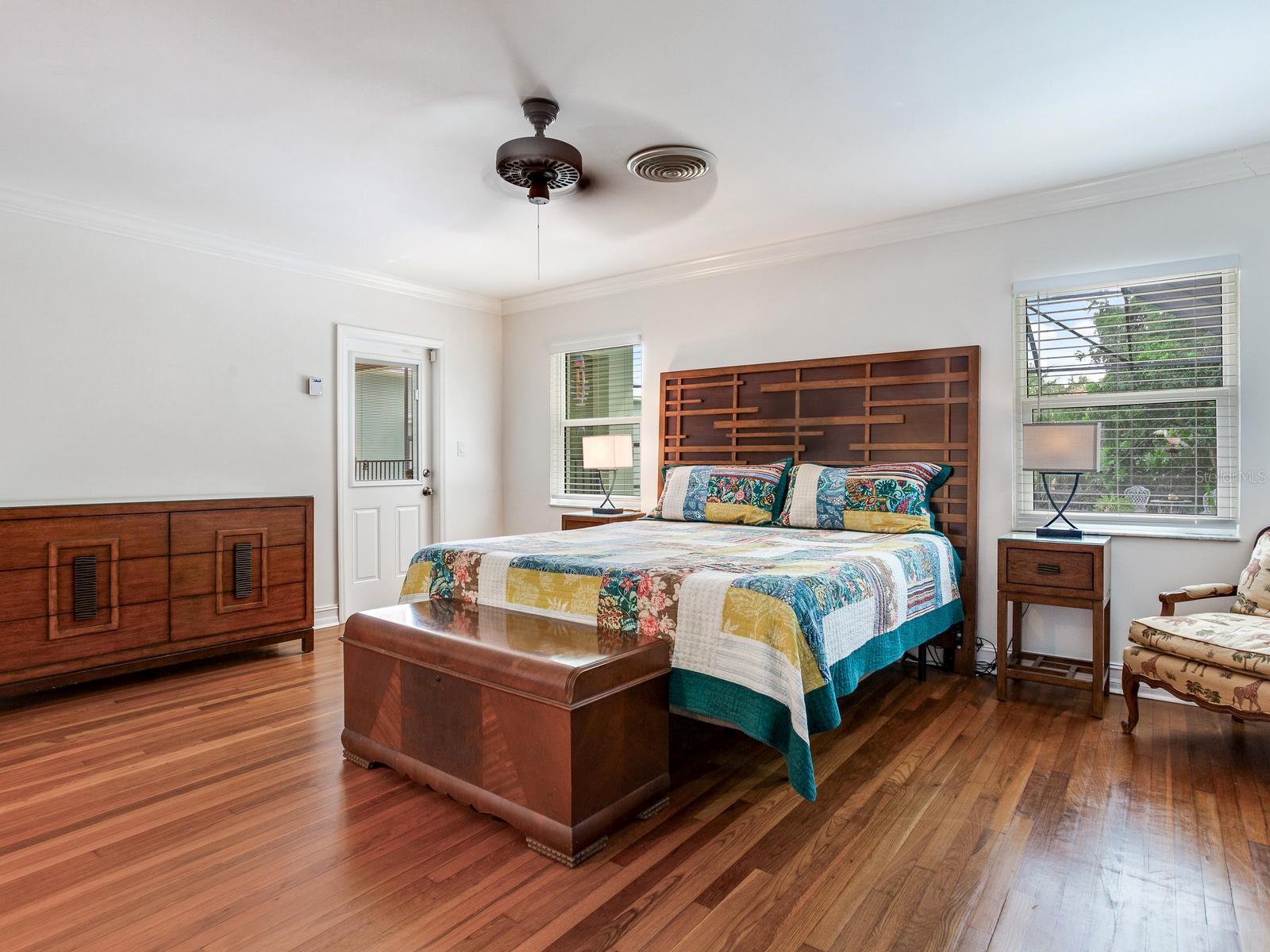 6930 BOUGAINVILLA AVE S — photo 43