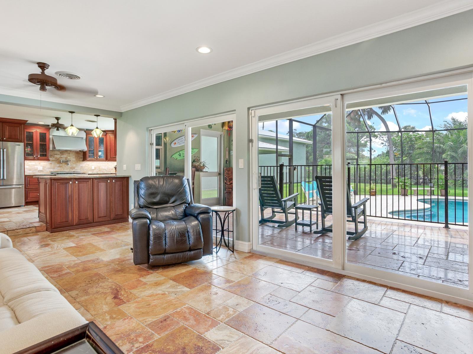 6930 BOUGAINVILLA AVE S — photo 17
