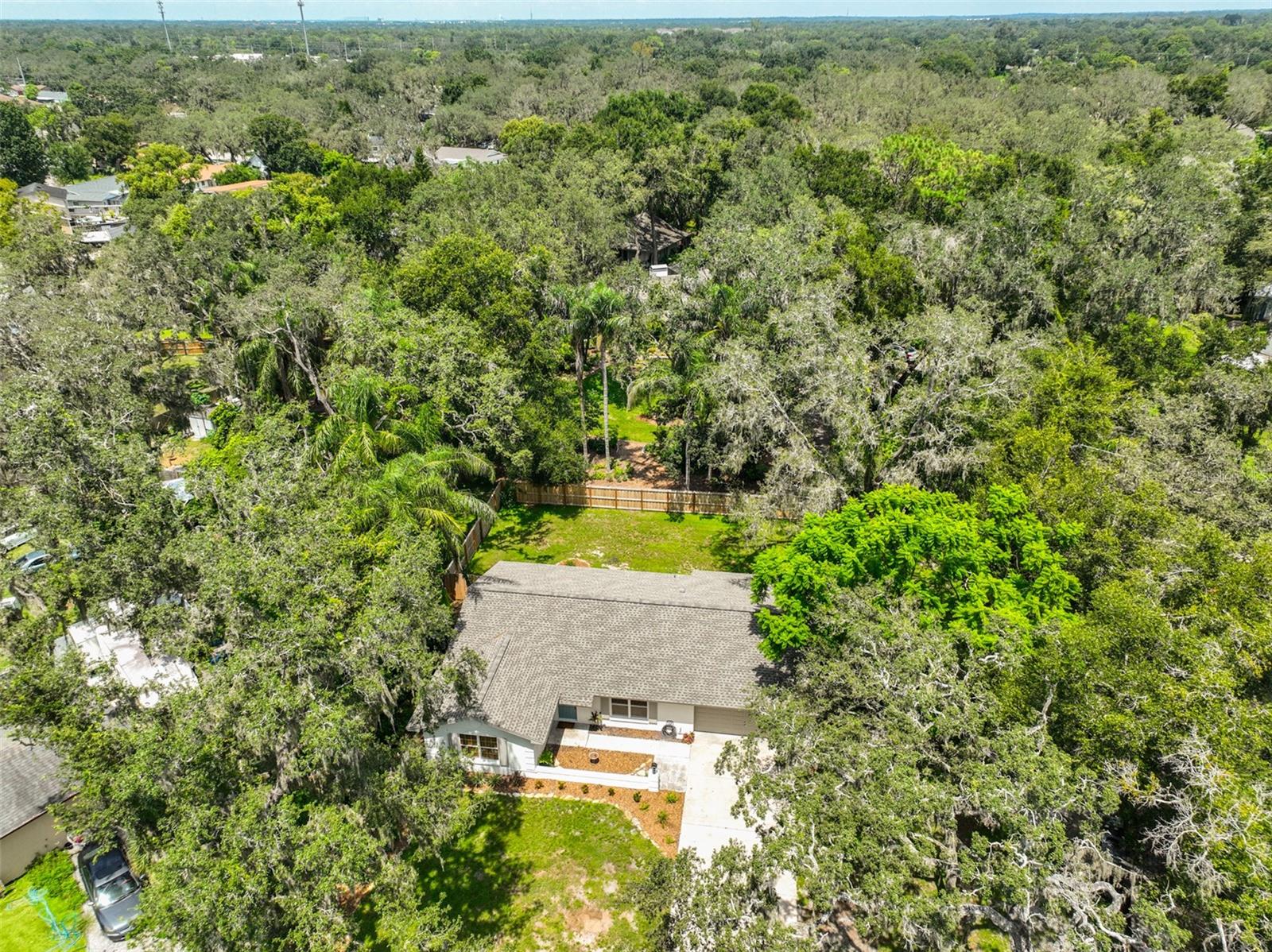 121 WINDY CIR — photo 4