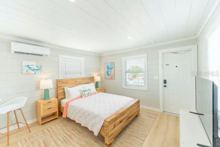 122 CORAL AVE — photo 39
