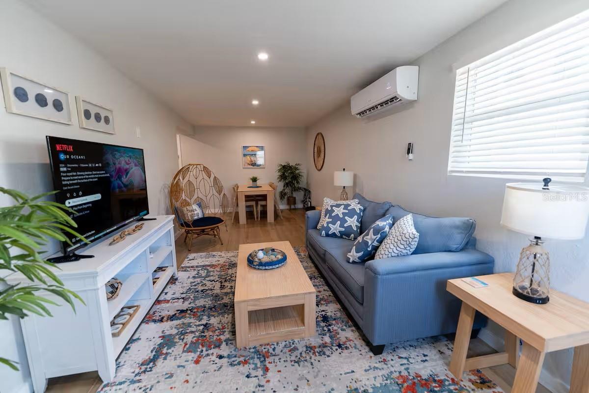 122 CORAL AVE — photo 32