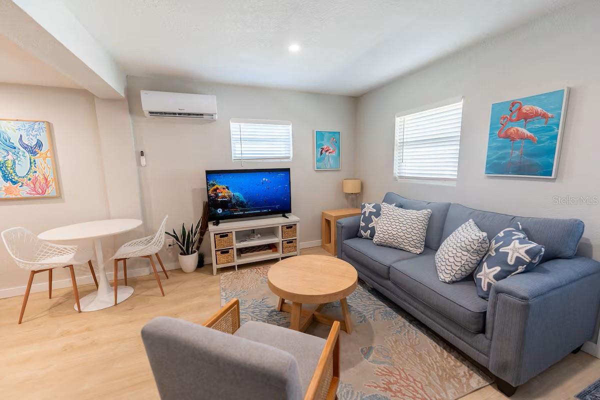 122 CORAL AVE — photo 34
