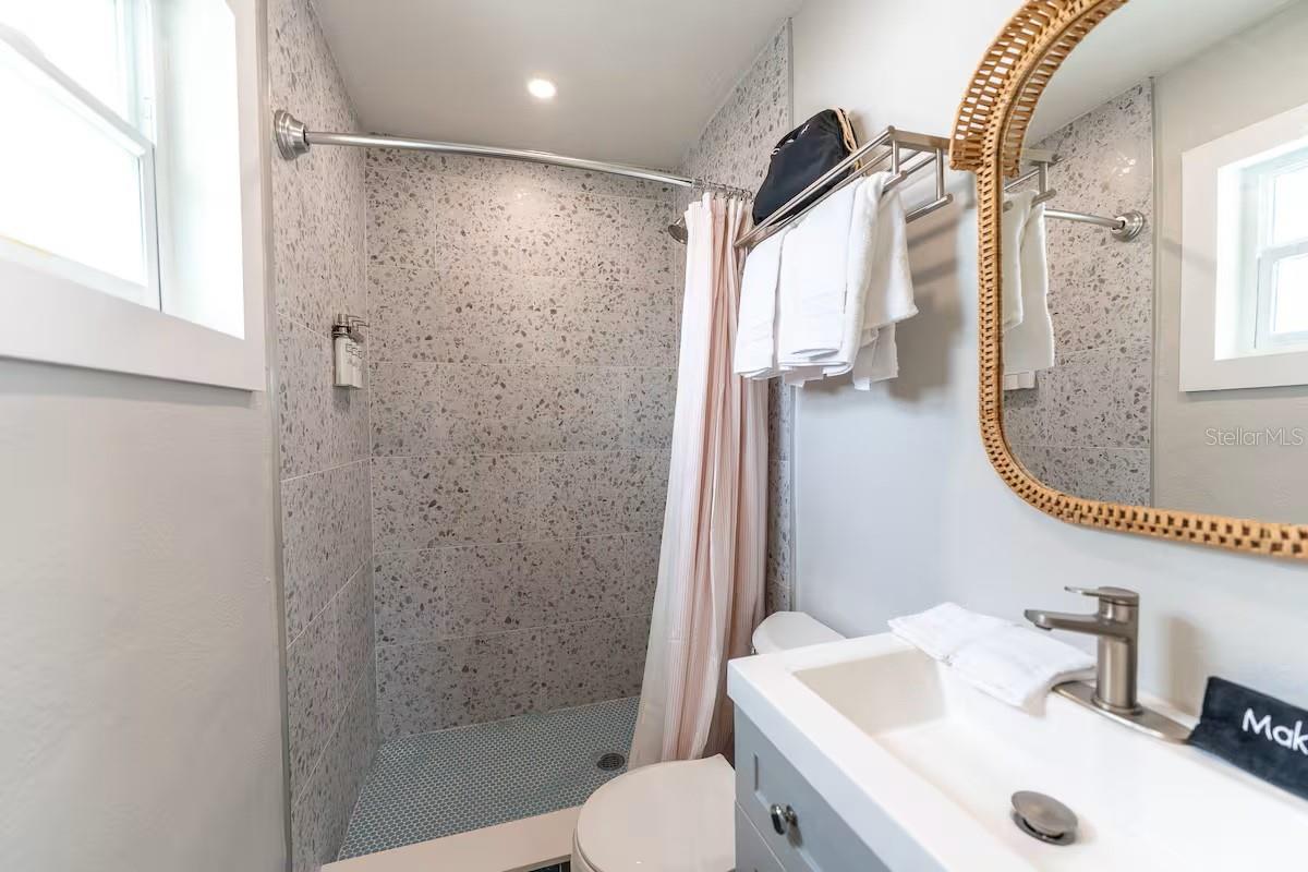 122 CORAL AVE — photo 45