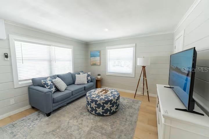 122 CORAL AVE — photo 16