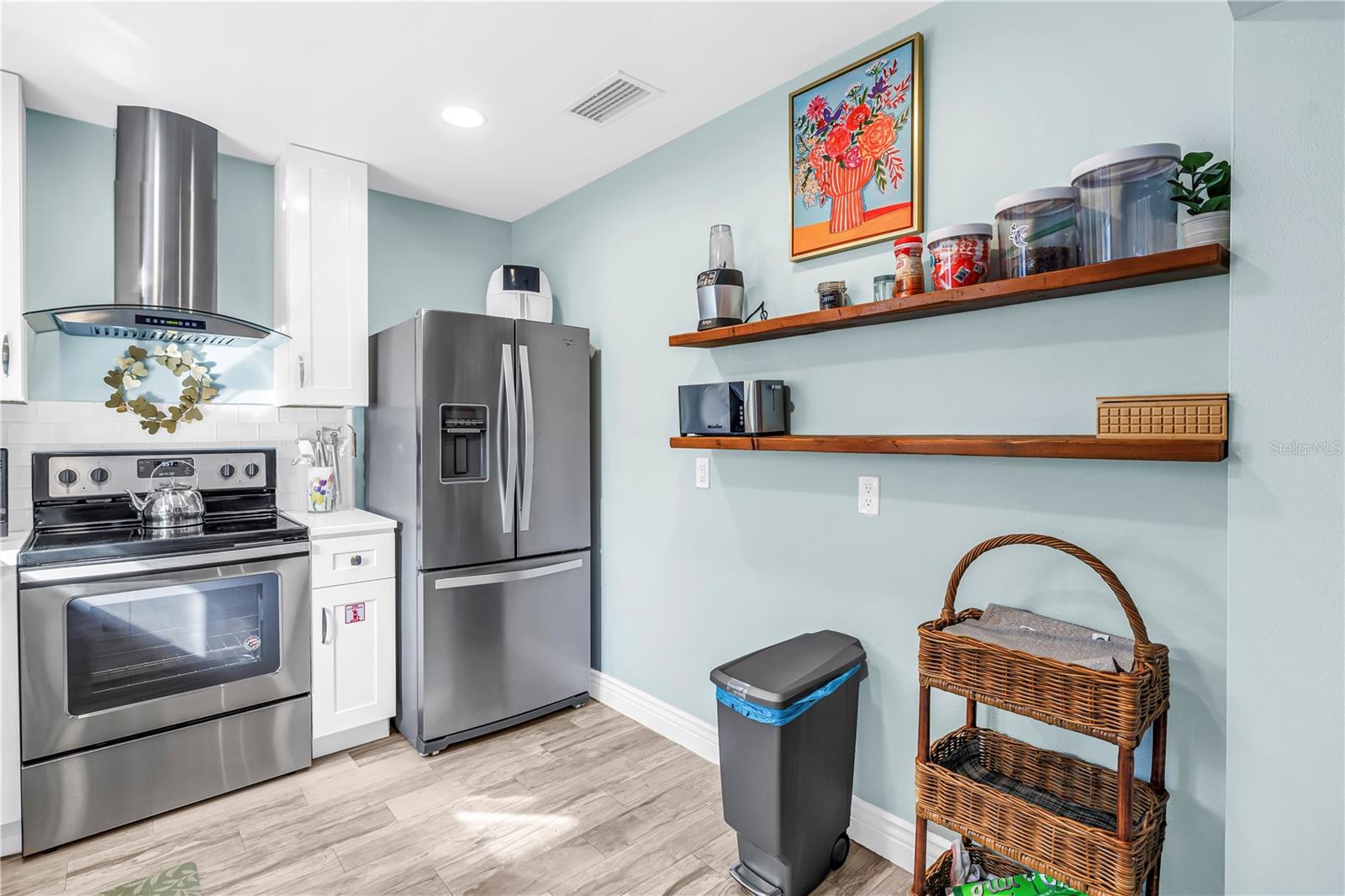 844 PATTERSON DR — photo 21