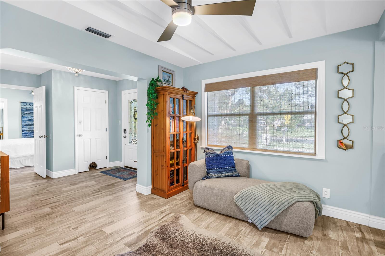 844 PATTERSON DR — photo 9