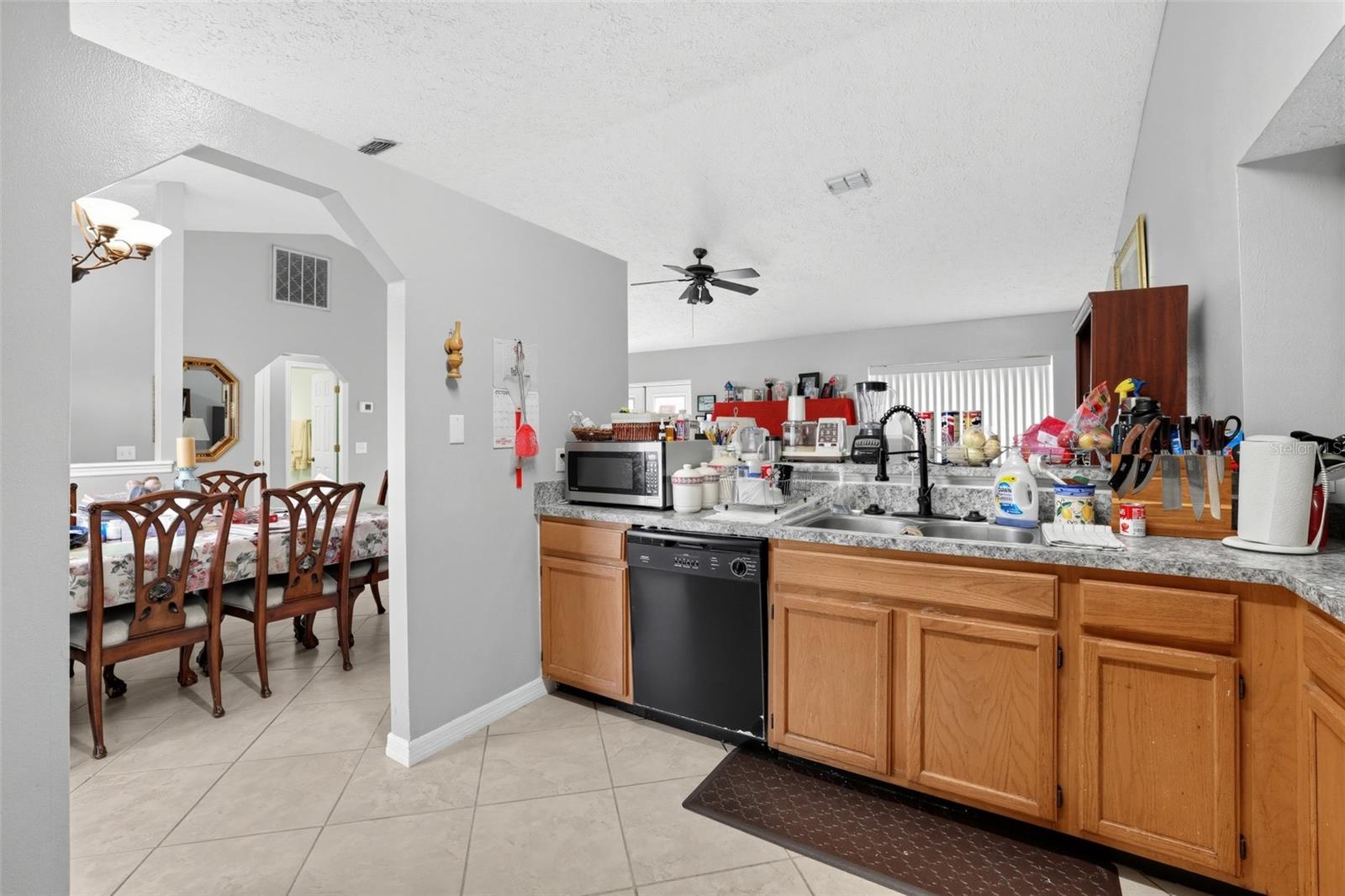 1805 LAKEWIND DR — photo 16