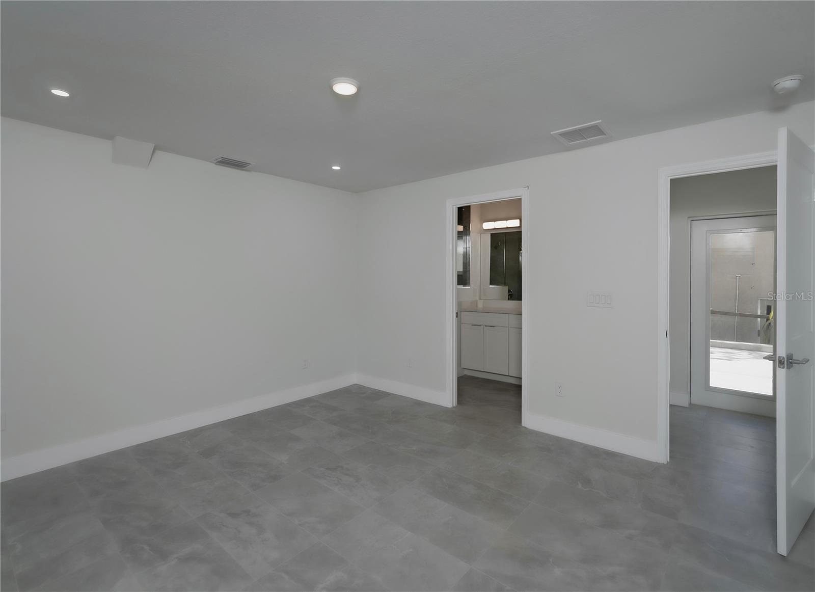 310 HIBISCUS ST #A — photo 8