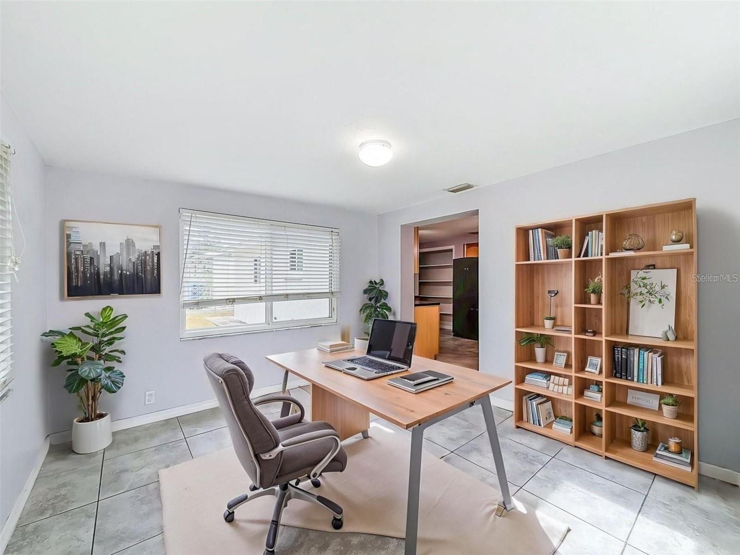 4925 BEACON HILL DR — photo 27