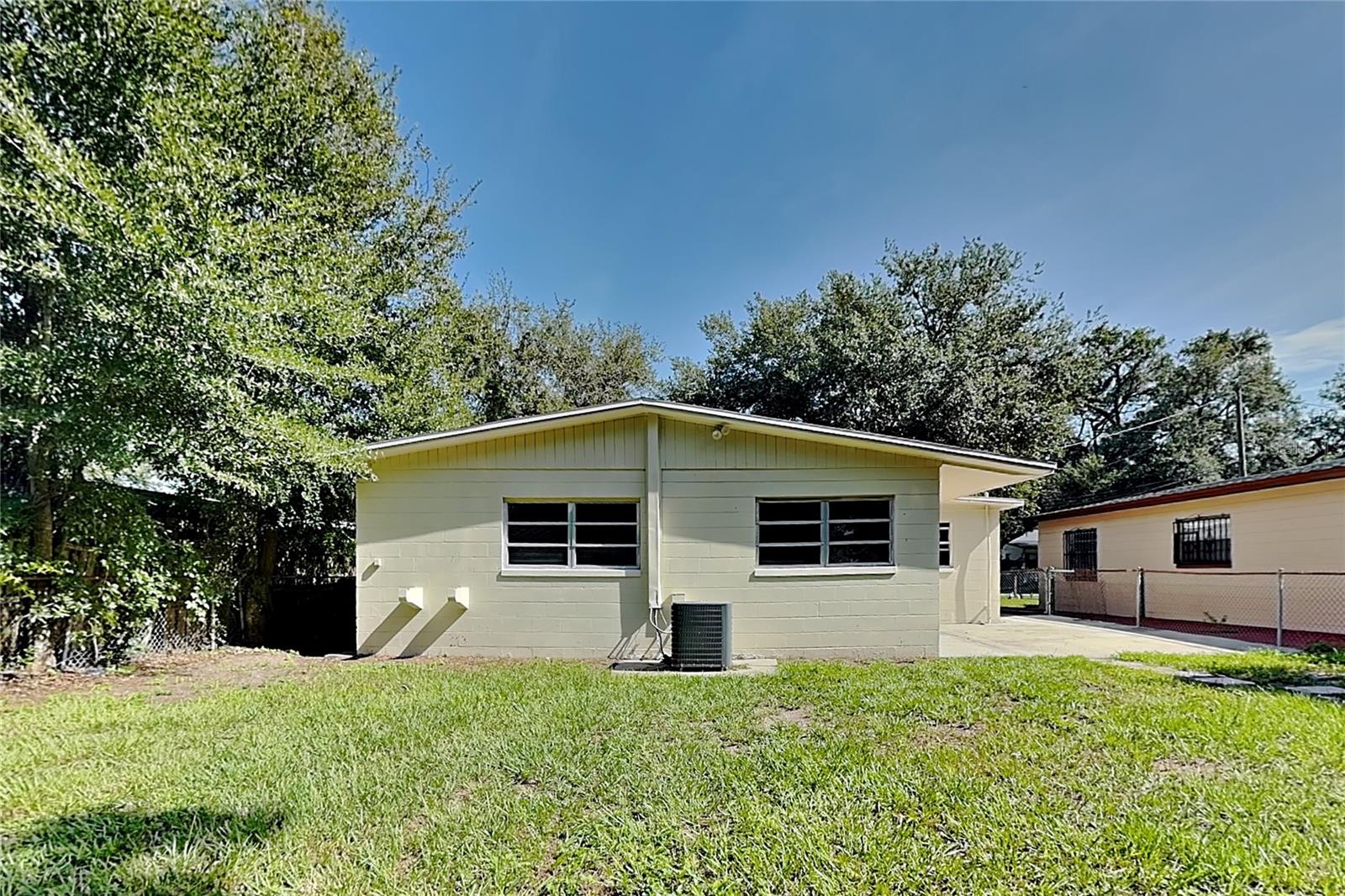 1505 E GENESEE ST — photo 14