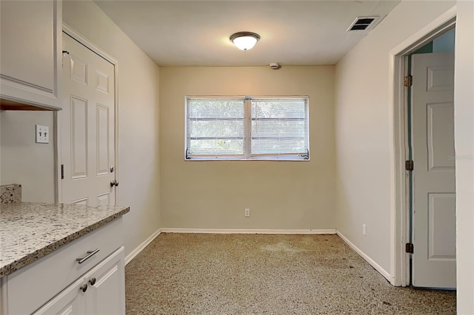 1505 E GENESEE ST — photo 2