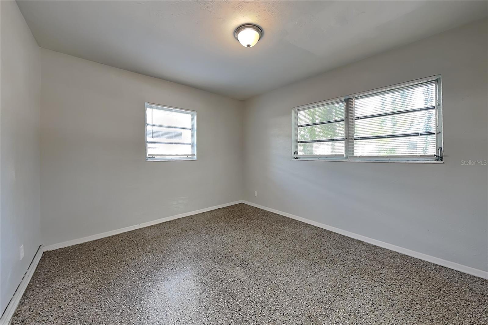 1505 E GENESEE ST — photo 10
