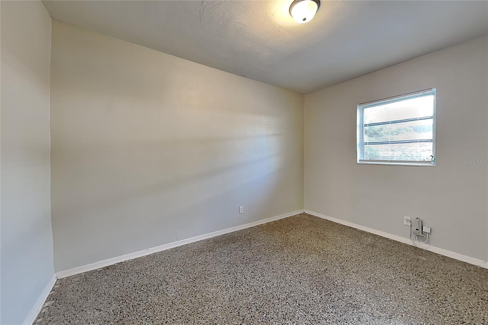 1505 E GENESEE ST — photo 13