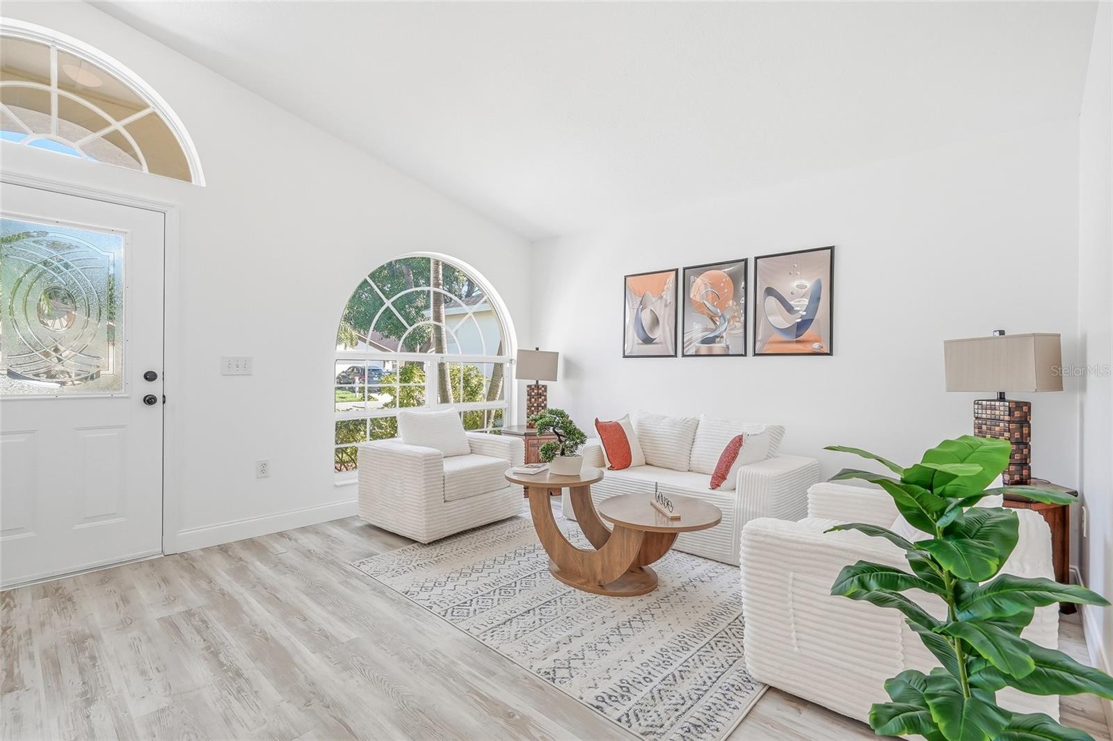 30726 TREMONT DR — photo 6