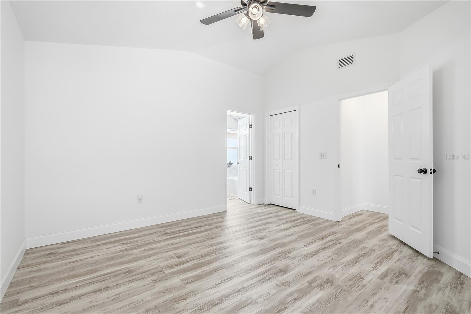 30726 TREMONT DR — photo 22